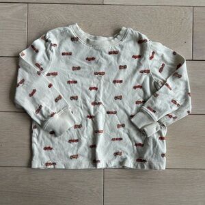 Old Navy Kids White Long-Sleeve Top with Red Fire Truck Print GUC Size 2T
